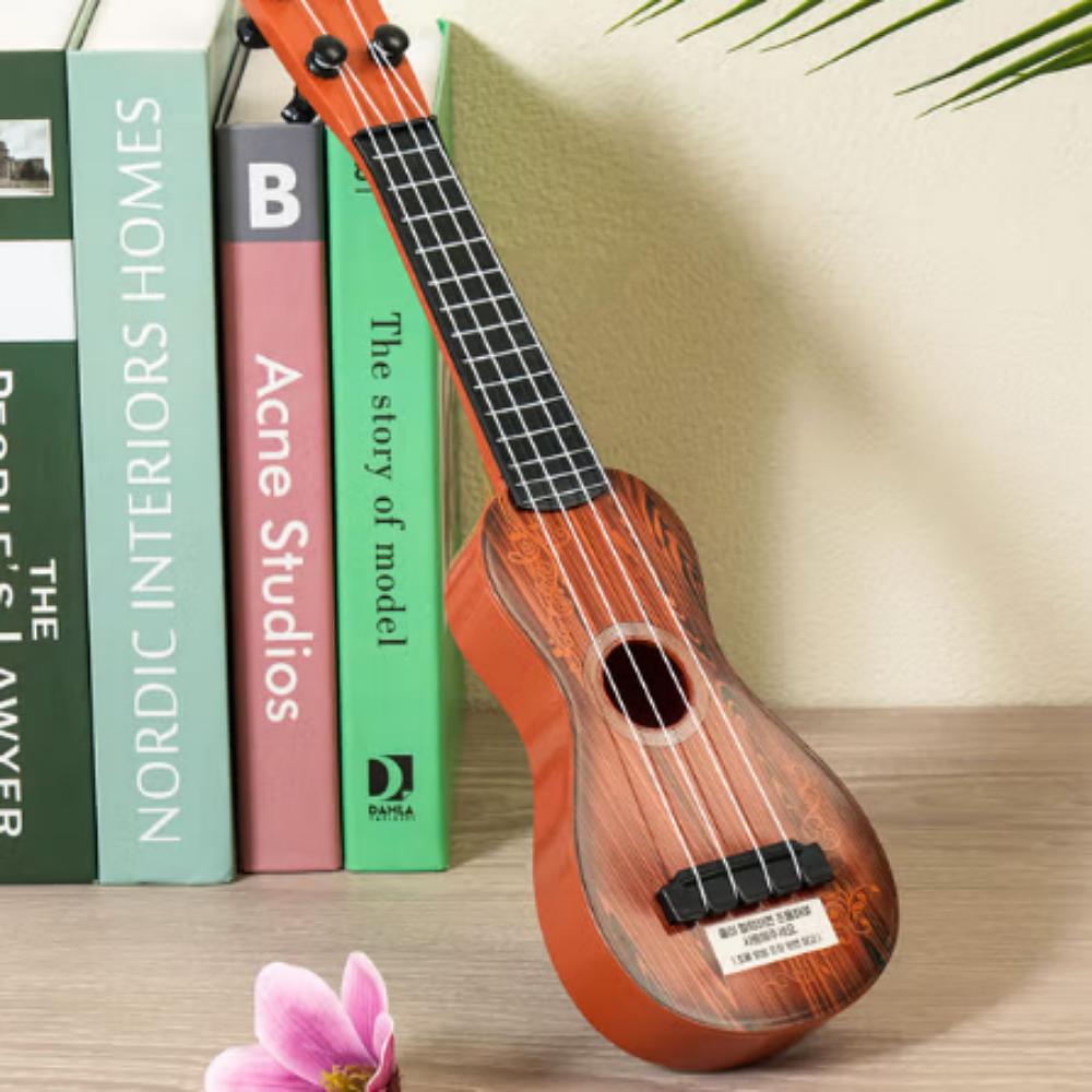 Детская игрушечная укулеле