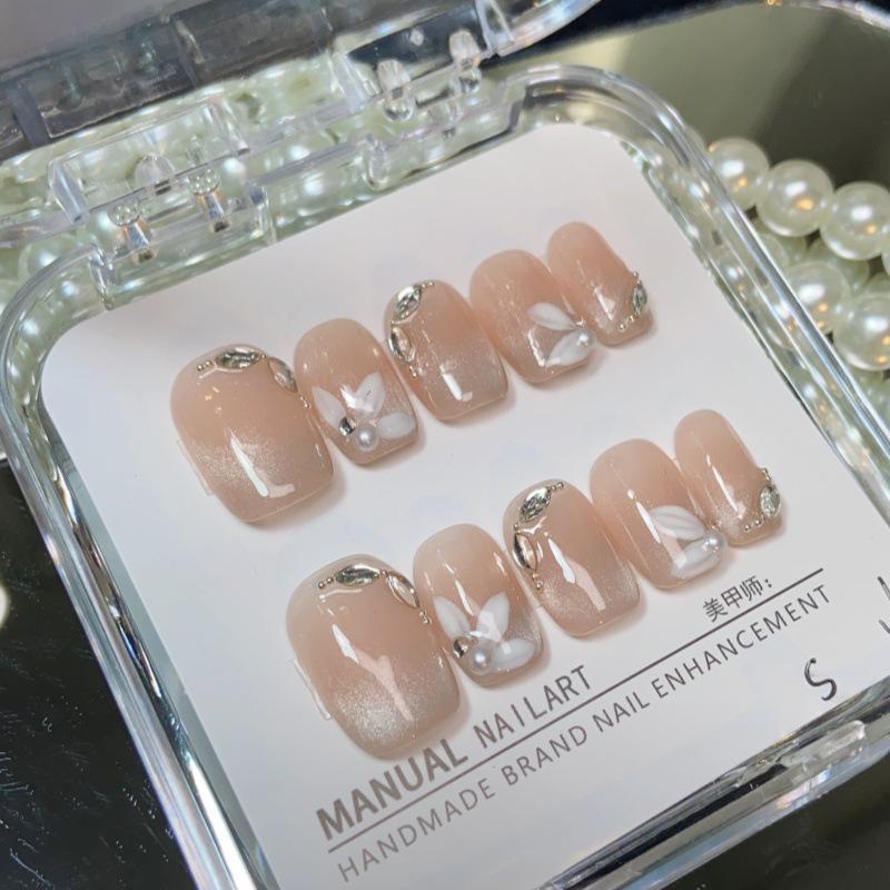

Handmade Cat Eye Flower Art Diamond Nails: Nude & High-End Whitening Nail Tips