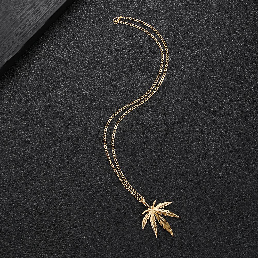 Gift Fashion Titanium Steel Rock Punk Retro Hip Hop Choker Leaf Pendant Maple Leaf Necklace