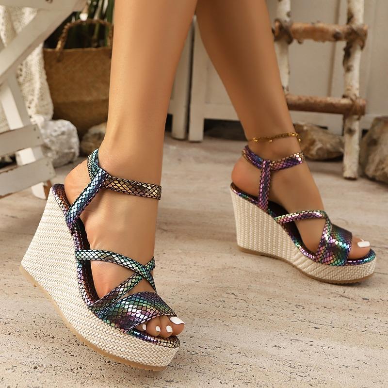 Fashion 2025 New Women Sandals Fashion Designer Casual Wedges Shoes Women Lightweight Beach Platform High Heels Sandals Women