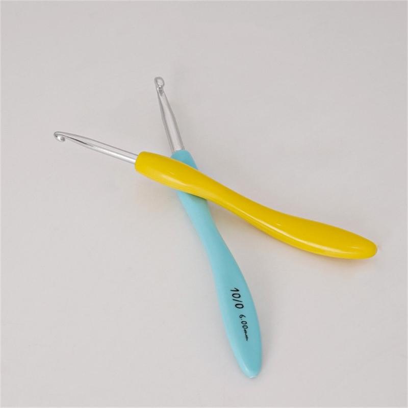 8Pcs Crochet Hook, Plastic Crochet Needle for Crocheting Yarns, Ergonomic Handle Crochet Hook Set, Crochet Needle Set