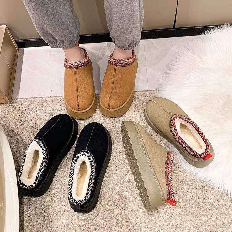 Europäische und amerikanische Damenschuhe Schneestiefel Damen Winter neue Mode integrierte Tasche Kopf Hausschuhe Muffin dicken Sohlen flauschige Baumwollschuhe Damen
