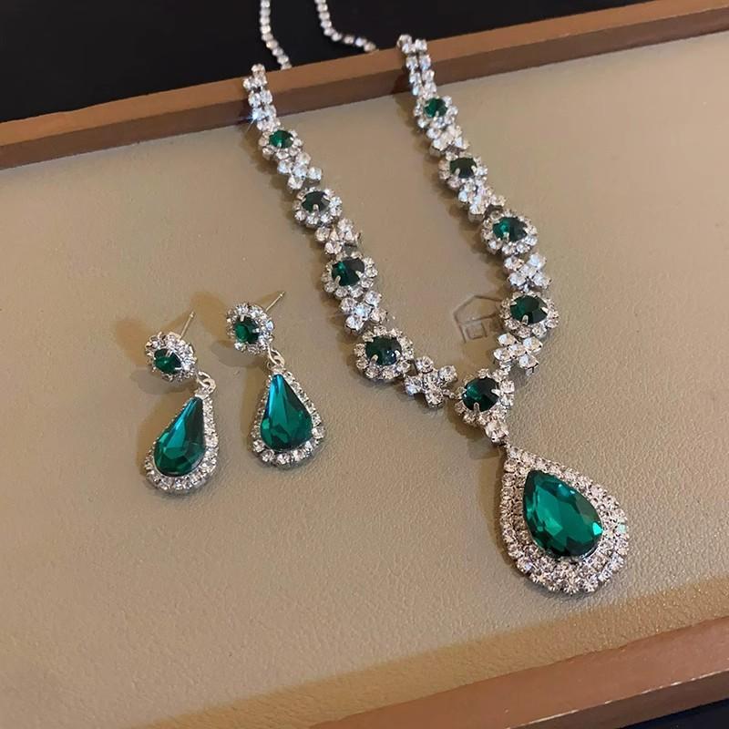 Women's Crystal Droplet 3-Piece Necklace And Earrings Set Elegant Wedding Evening Dress Accessory Jewelry Set