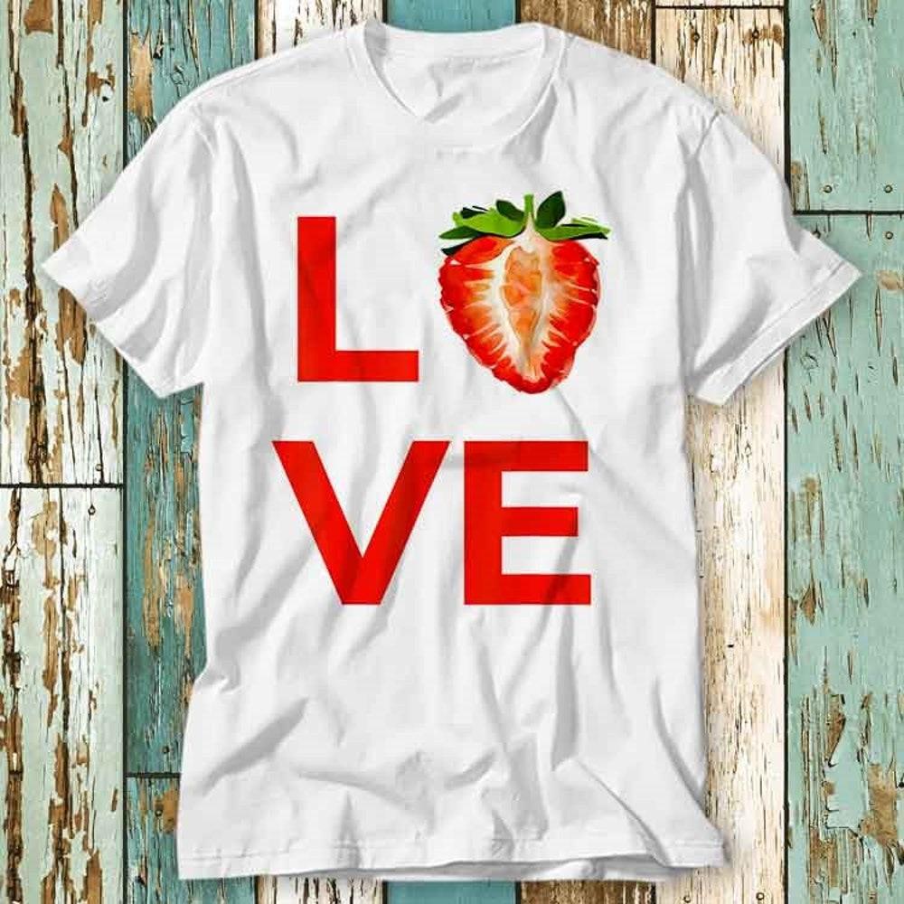 

Футболка из 100% хлопка плотностью 230 г/м2 с надписью «Love Strawberry Fruit Lovers» с надписью «Veggie Healthy Plant Food» с принтом «Top Design Unisex Womens Tee Retro Vintage» XS белый