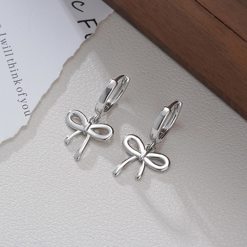 Round Bow Pendant Earrings, Simple Temperament, Niche Ear Buckle, Fashionable Versatile Light Luxury, High-end Earrings.