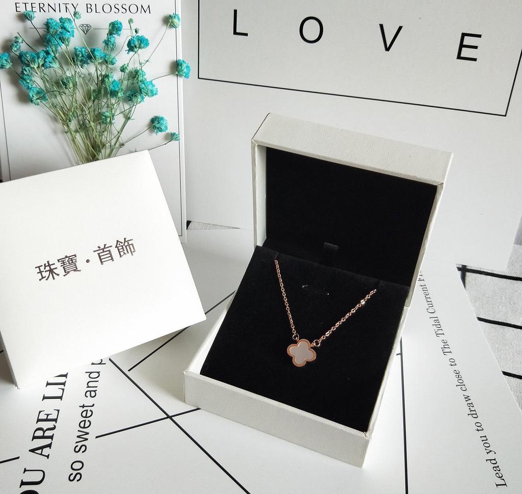 Yadu Jewelry Gift Set: Includes Earplugs, Silver Cloth, Greeting Card, and Engraving Collection