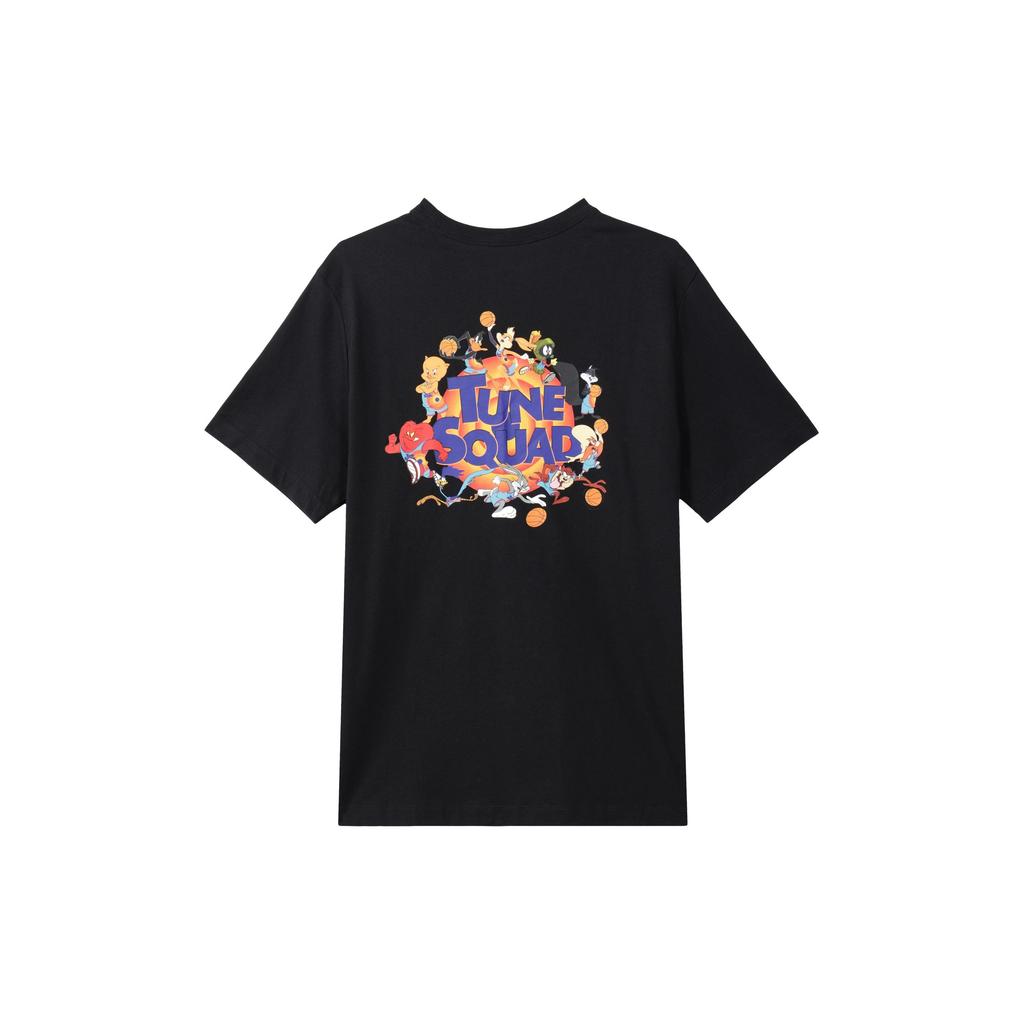 Nike Pánske tričko s krátkym rukávom a okrúhlym výstrihom, čierne, s potlačou kresleného filmu Space Jam na zadnej strane, DH3826-010