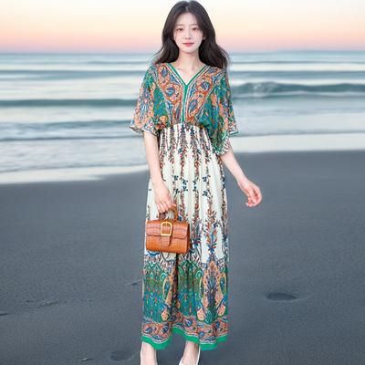 Ethnisch inspiriertes V-Ausschnitt Baumwoll-Seiden-Kurzarm-Strandkleid Thailand Reisekleid Sommerdruck Urlaubs-Blumenrock