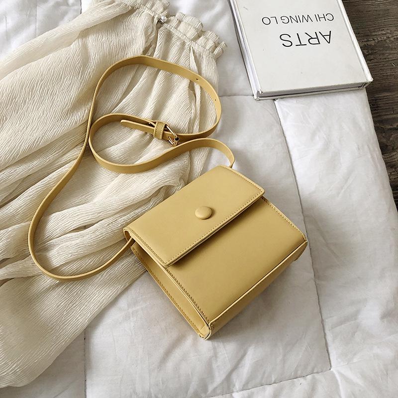 

Небольшая женская сумочка SCIONE 15cm*9cm*16cm жёлтый