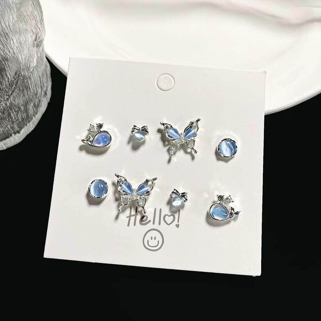 Exquisite and Compact Alloy Set Earrings, Sweet, Niche, Simple, New Style Stud Earrings, Versatile Butterfly-shaped Earrings