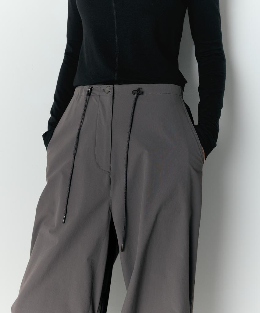 MUSINSA STANDARD WOMAN Women'S Brushed Nylon Parachute Pants [Warm Grey]