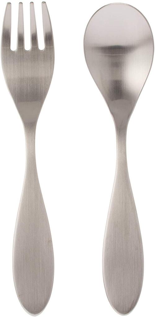 This porcelain lunch small and fork set features a Peter Rabbit adventure Easy for children to eat with and easy for adults to this Mino ware set is