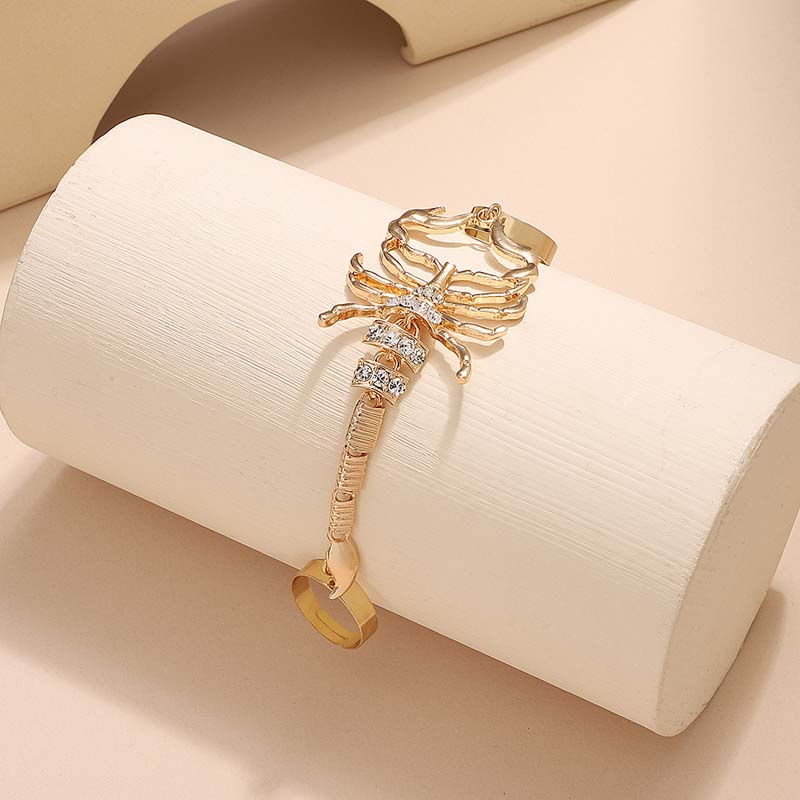 Punk Sliver Scorpion Chain Ring for Woman Men Retro Exaggerated Shiny Zircon Spider Snake Adjustable Rings Party Jewelry