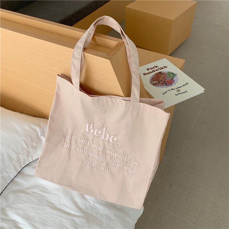 

[Spot] Korean Bebe letter embroidered canvas bag ins Korean macaron student shoulder bag світло-рожевий колір