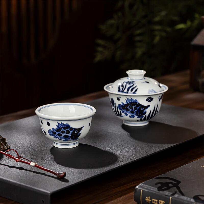 Jingdezhen Handmade Blue & White Mandarin Fish Tea Set (1 Lid, 1 Cup)