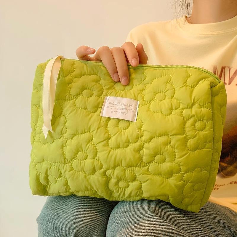 

Soft Flower Pattern Women Makeup Bag Toiletries Cosmetic Organizer Zipper Bag Travel Wash Pouch Cosmetic Bag Female Make Up Bags