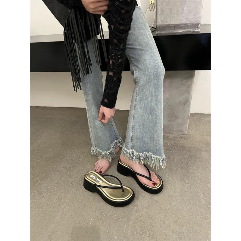 

Thick-soled flip-flops shoes women s summer new muffin cool slippers women s fashion temperament women s shoes 35 чёрный