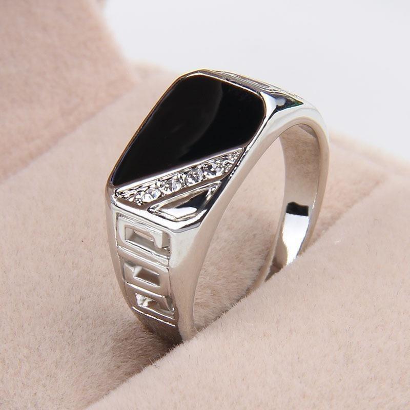 Premium Quality Men's Alloy Hollow Crystal Finger Jewelry In Timeless Vintage Design