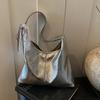 Casual large-capacity bag women's new commuter versatile shoulder bag college student class bag tote bag