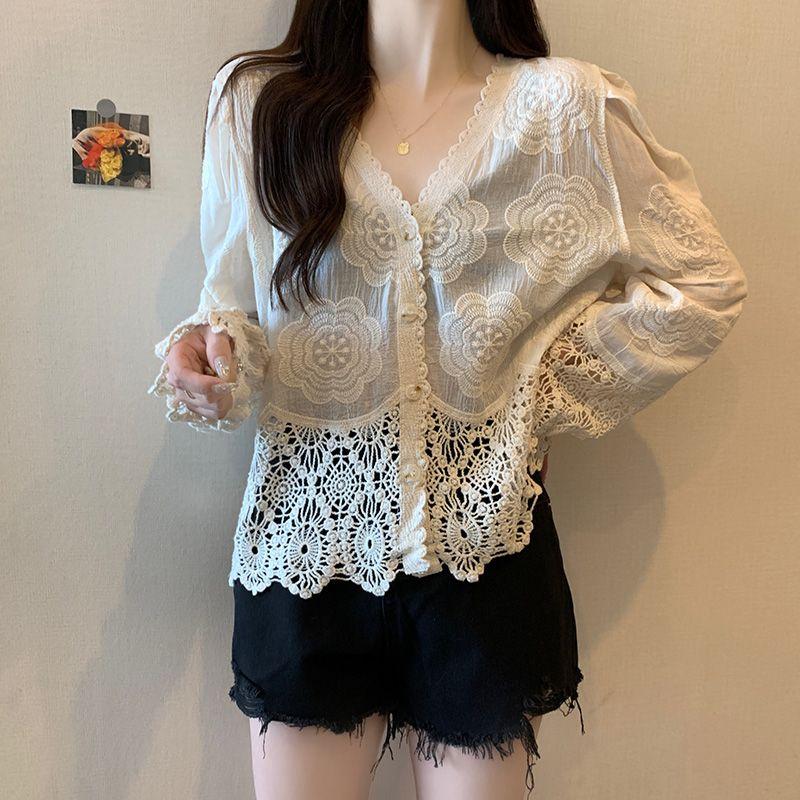 

Одежда больших размеров для дам во французском стиле, с V-образным вырезом, на пуговицах, с крючковым узором, с прозрачными вставками, с длинными рукавами, рубашка и солнцезащитная одежда, пляжная одежда Apricot 4XL(Large size)