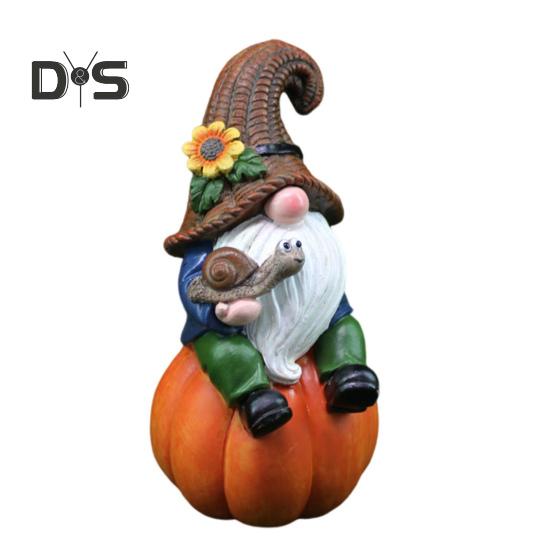 Garden Pumpkin Gnome Figurine Holding Snail Sitting Dwarf Elf Resin Statue Sculpture Indoor Outdoor Thanksgiving Harvest Festival Fall Desktop