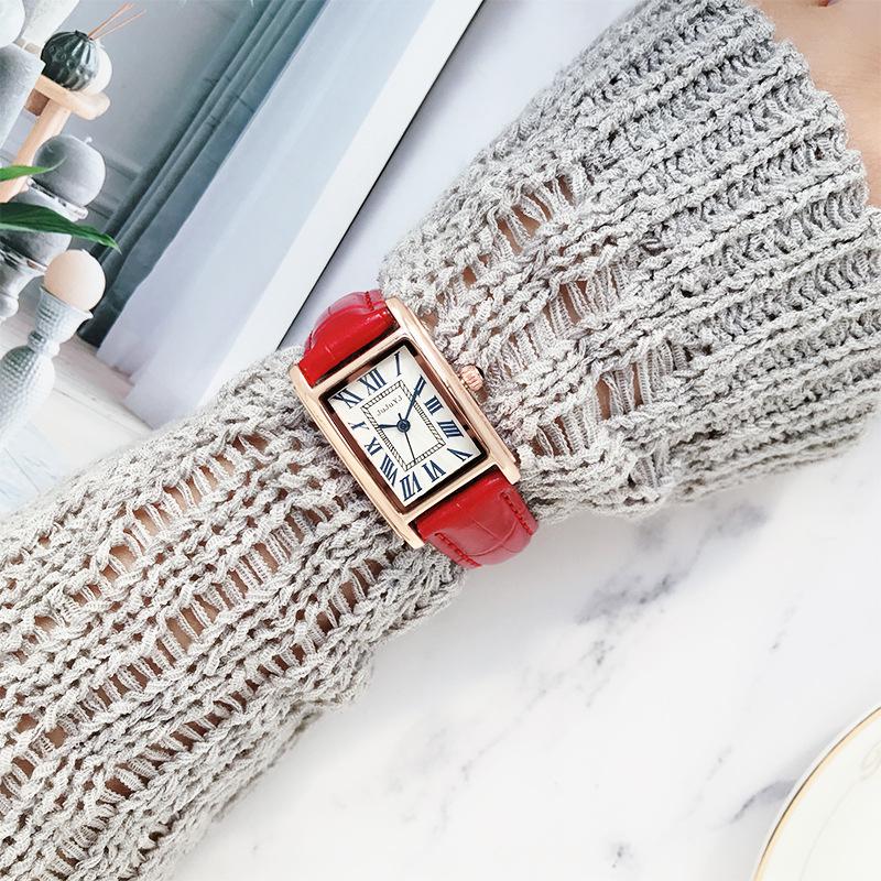 

Ретро кварцевые женские часы с римскими цифрами, бамбуковым браслетом и кожаным ремешком