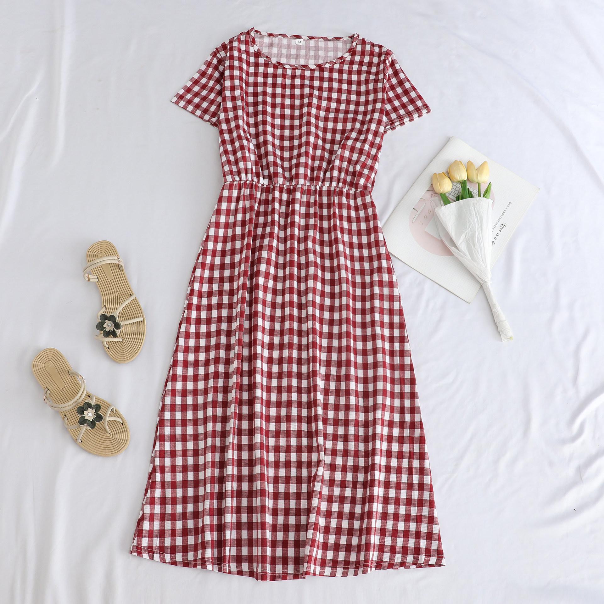 

Elderly Women s Slimming Mid-length Summer Dress - Short Sleeves, Flaw Covering, Waist-Cinching Style Large