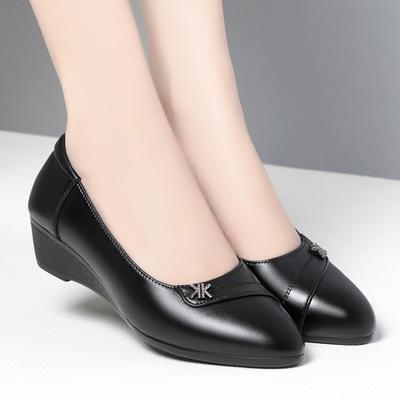 Damen-Lederschuhe mit flacher Sohle, Keilabsatz, bequeme Schuhe für Frauen mittleren Alters und ältere Damen, die keine müden Füße verursachen 
