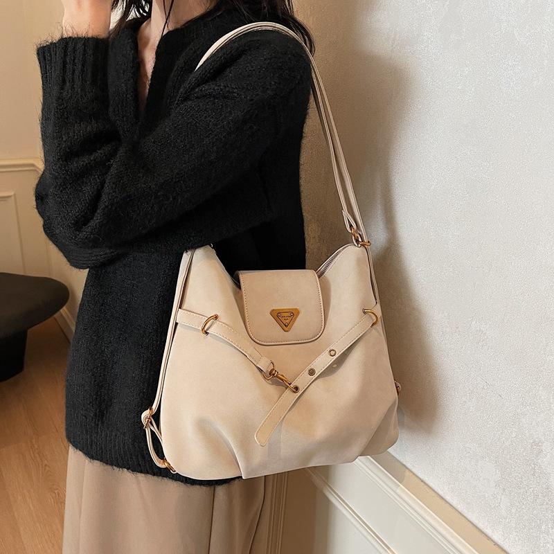 Retro underarm bag women's 2025 new backpack, high-end commuting large-capacity tote bag