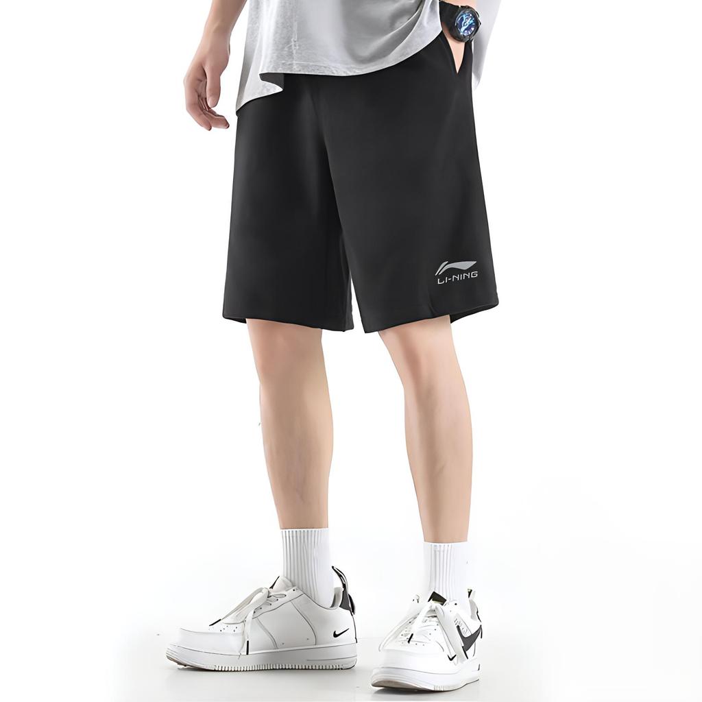 Li Ning Sports Lifestyle Series Minimalist Brand Logo Letter Print Lightweight Loose Fit Drawstring Sports Shorts Unisex shorts Black AKSV291-1