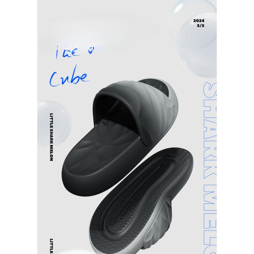 Step On Poop Sensation Gradient Slippers for Men In Summer, Slip Resistant for Outdoor Wear, Indoor Shower, Home, Couple, Cool Slippers