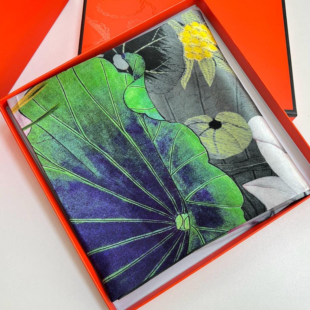 Guochao Lotus Landscape 100% Mulberry Silk Scarf - Versatile Women's Square Shawl