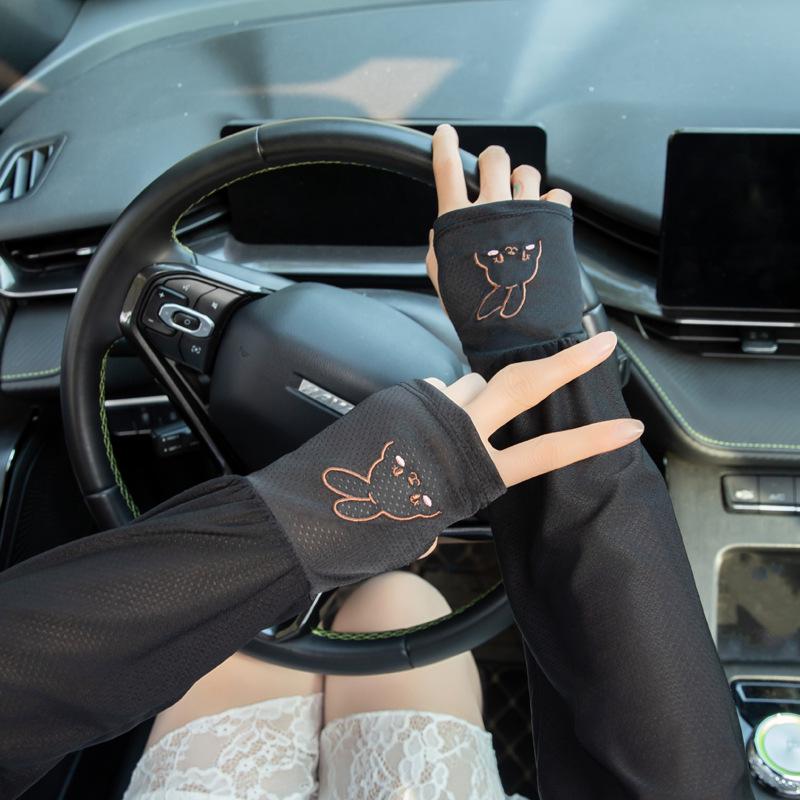 

Women s Ice Silk UV Protection Arm Sleeves - Loose Fit, Plus Size, Summer Sunshade for Driving & Commuting. One Size