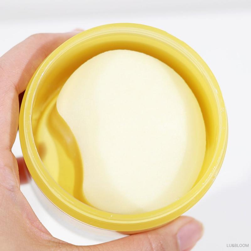 Missha Vita C Plus Spot Correcting Tone Up Ampoule Pad 80 Sheets (+Free gift)