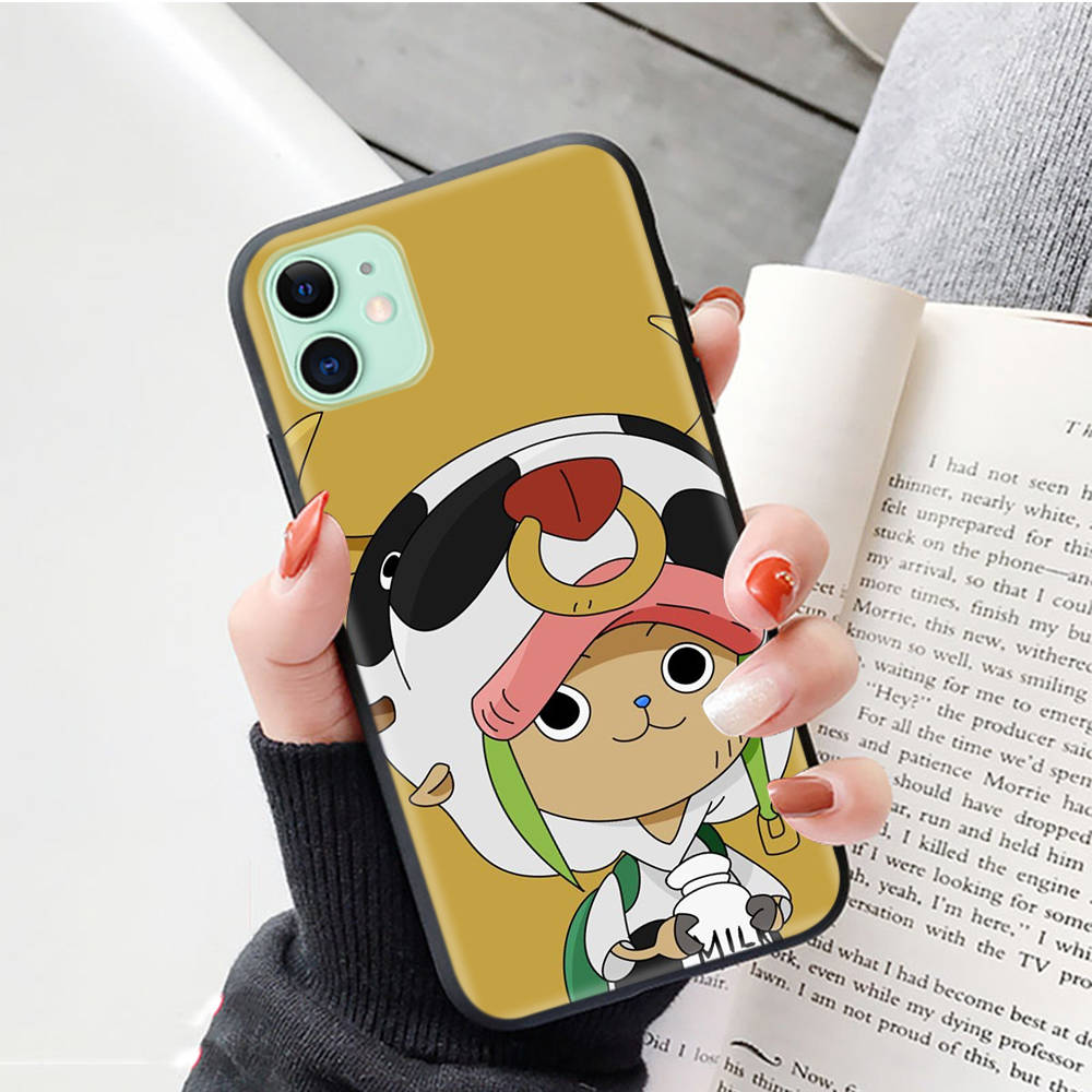 Black Case for iPhone 16 15 Plus 14 13 12 11 Pro 8 6 SE XR XS Max P30 Nova 5T Y5P Y6 Y7 Y8P Y9 Realme C30 C33 C31 W-76 One Piece Chopper