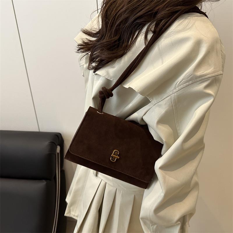 Fashion underarm bag women's autumn new trend oil wax leather shoulder bag niche simple casual women's bag