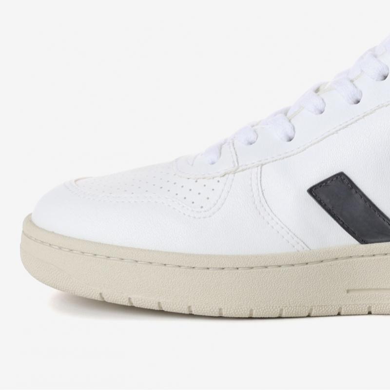 Veja White Leather Sneakers V 10 sVju231Vx07 901