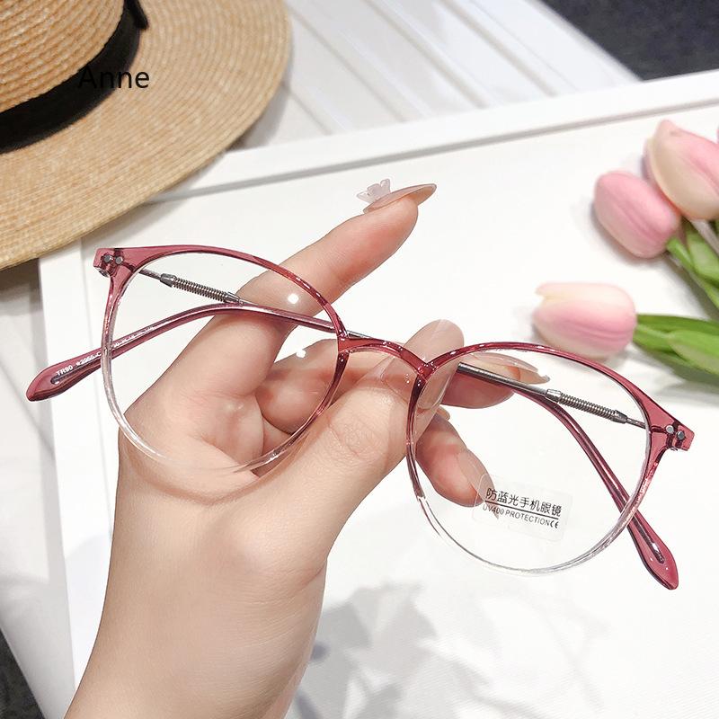 Women's Ultralight HD Reading Glasses Men Vintage Round Frame Far Sight Eyeglasses Unisex Luxury Design Presbyopia for Ladies