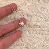 Gold-Plated Nickel Silver Snowflake Necklace for Women - Elegant Design with High-End Feel