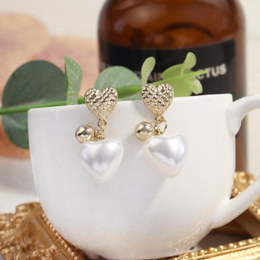 

Chic Retro Heart Pearl Ear Clips with S925 Silver Studs - Cute Korean Style Earrings