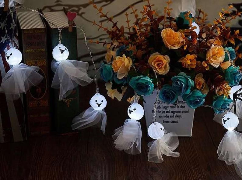 Halloween Melinera ghost glowing garland (chain) 10 pcs.