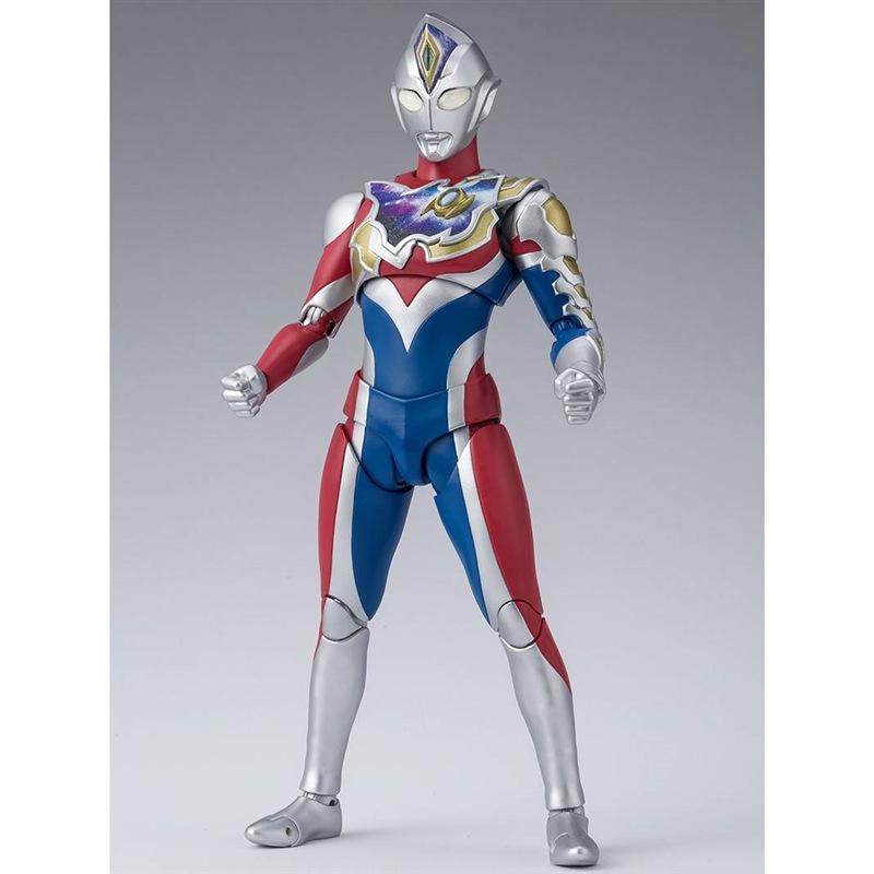 Ultraman Zero Shining Figure: Articulated Golden Ginga Toy