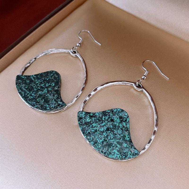 Silver Needle Gold-Plated Geometric Earrings: Chic, Luxurious, High-End Summer Style