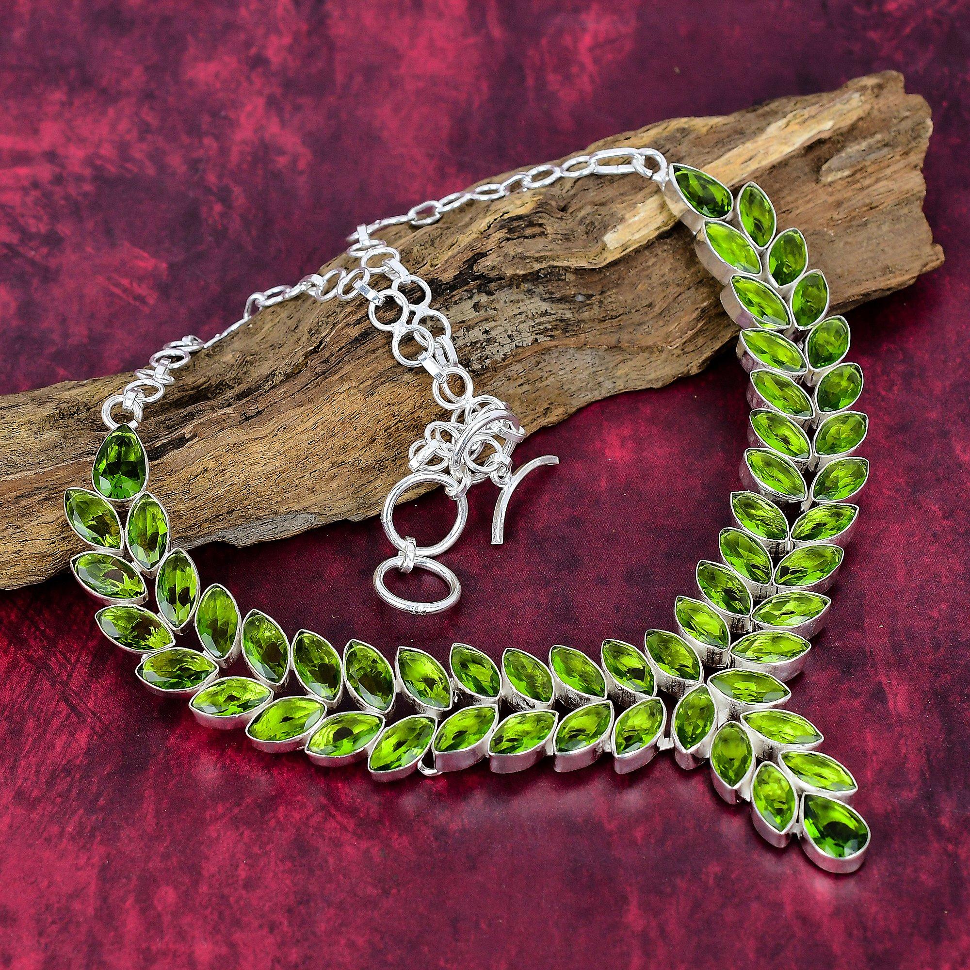 

Перидот Ожерелье из драгоценных камней ручной работы, Ожерелье из стерлингового серебра 925 пробы, Антикварные украшения, Для подарка на помолвку Adjustable With 18 Inches зелёный