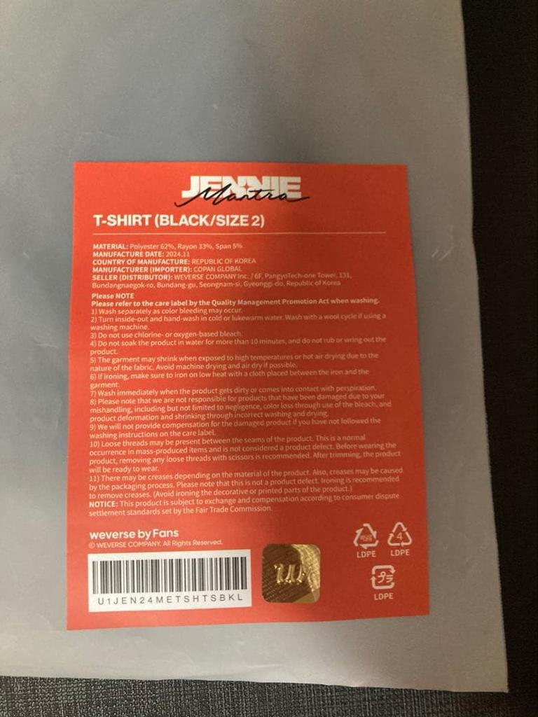 [GEBRAUCHT] BLACKPINK Jennie Mantra T-Shirt Ruby