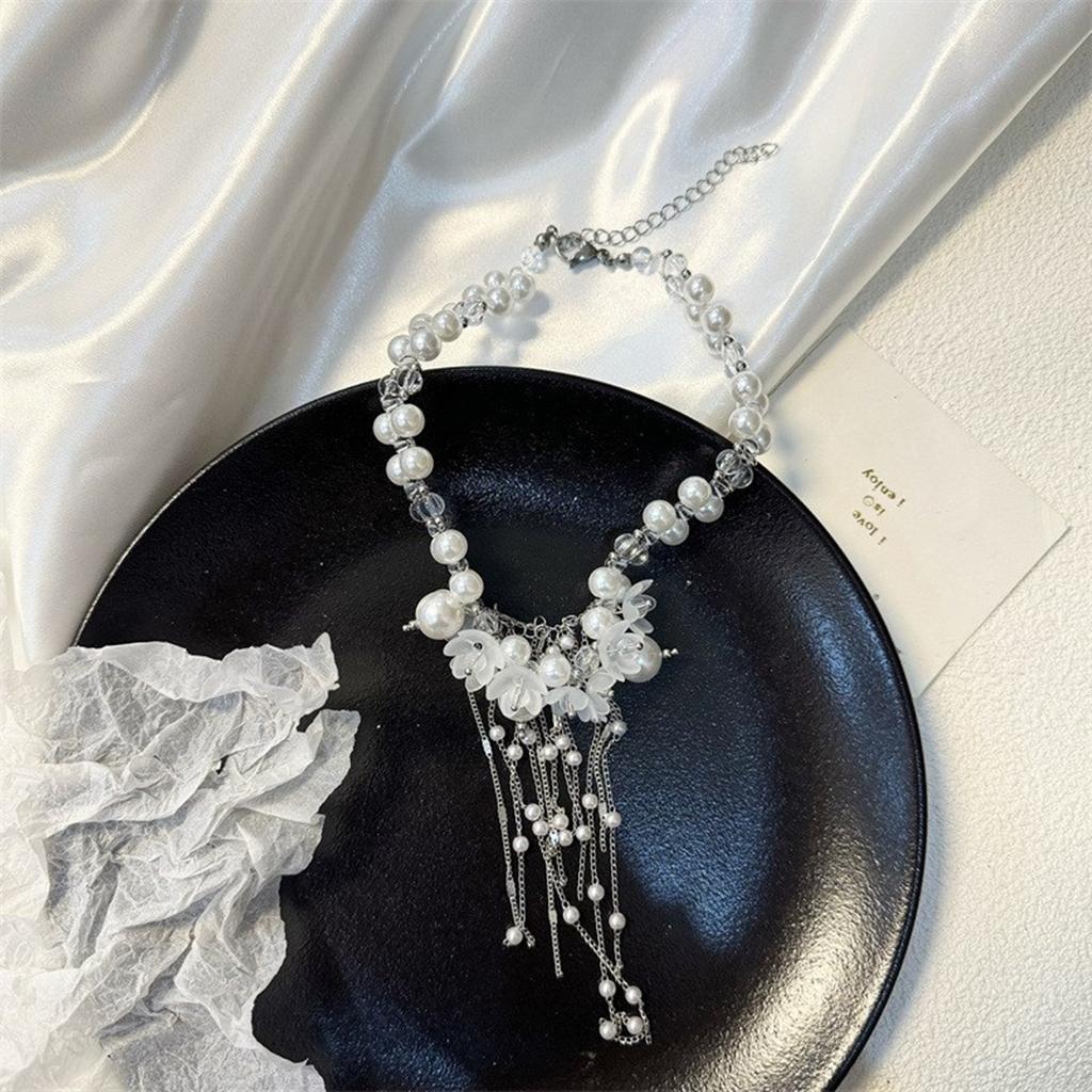 Fashionable Pearl Bead Neckchain Flower Pendant Fringe Collarbone Necklace Adjustable Choker Stylish Accessory for Women