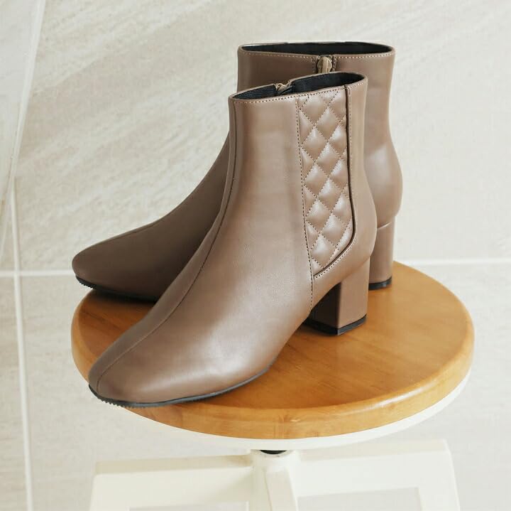 Boots Short Chunky Heel Quilted V6283AW Ivory [Vivian] Women's 5.5cm S(22.0-22.5)