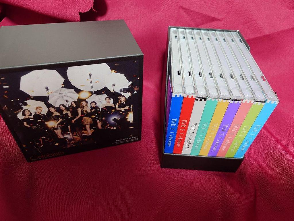 [USED] TWICE Celebrate Box