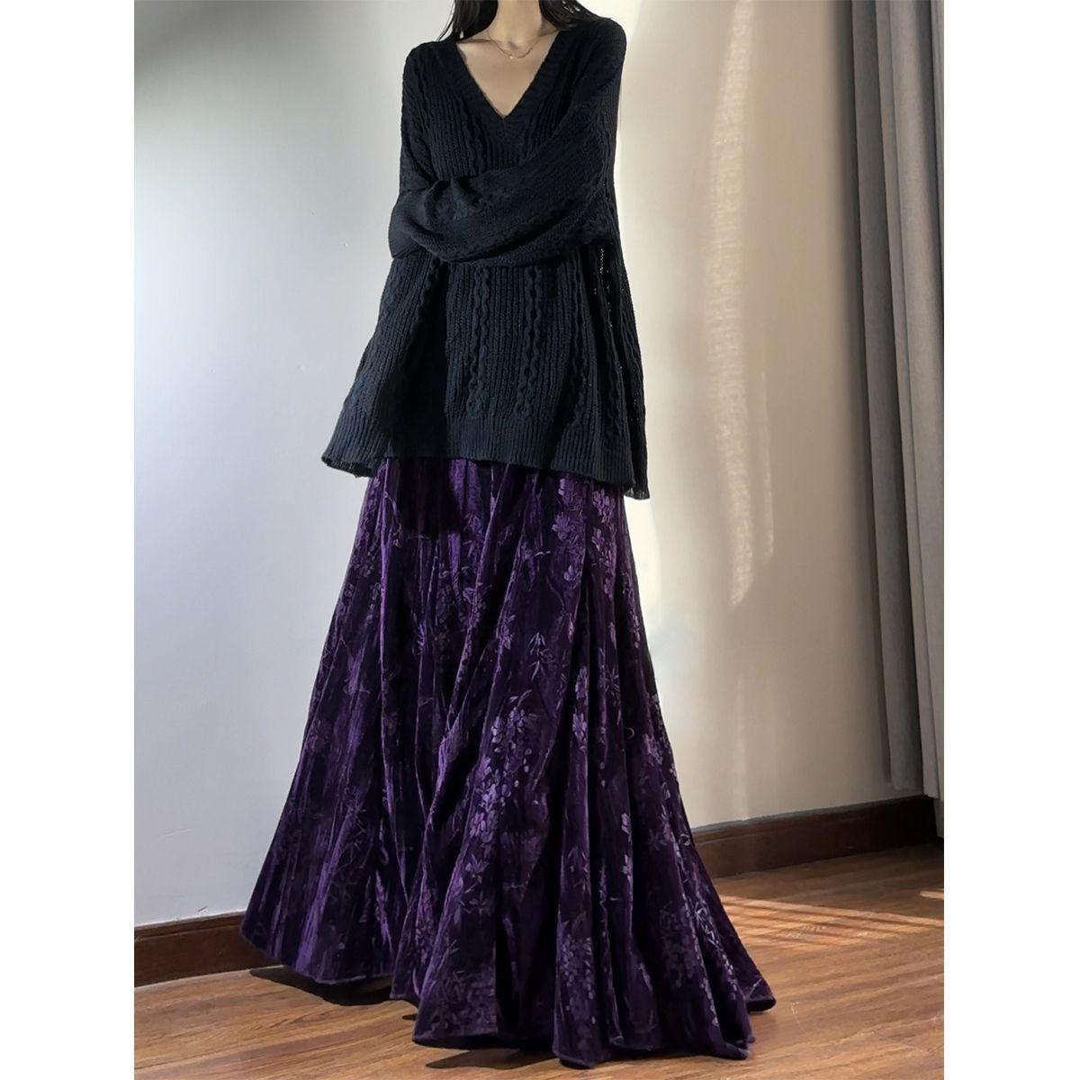 

Chinese Retro Velvet High Waist Plus Size Skirt - Women s Autumn/Winter Fashion 4XL [Recommended for 82.5-90 kg]