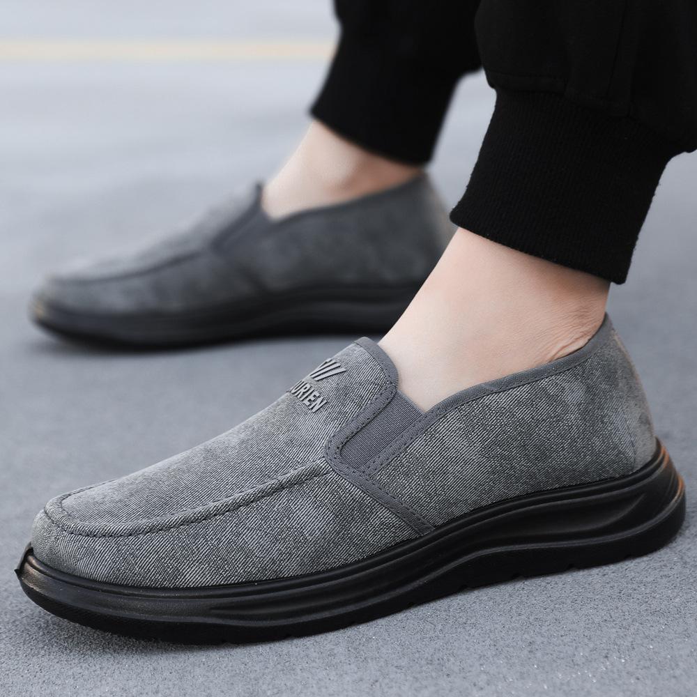 Large Size Casual Shoes Men's Shoes New Light, Comfortable, Breathable and Wear-resistant One-pedal Lazy Shoes Doudou Shoes Tooling Shoes
